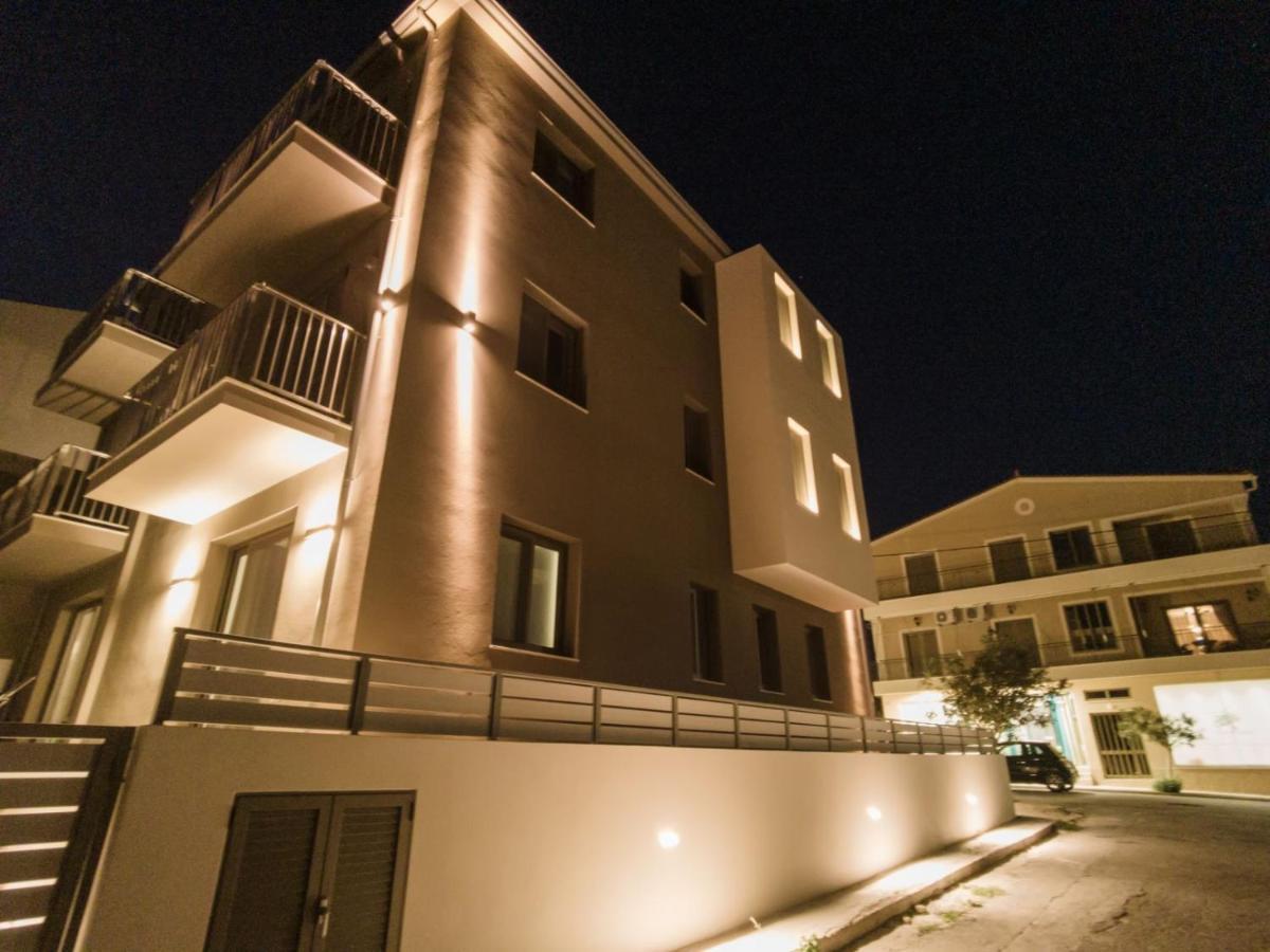 Meraviglia Residence - Amethyst Apartment Аргостолион Экстерьер фото